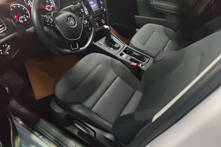 Used Volkswagen Golf 2018 230TSI Automatic Comfort Model Left Front Seat