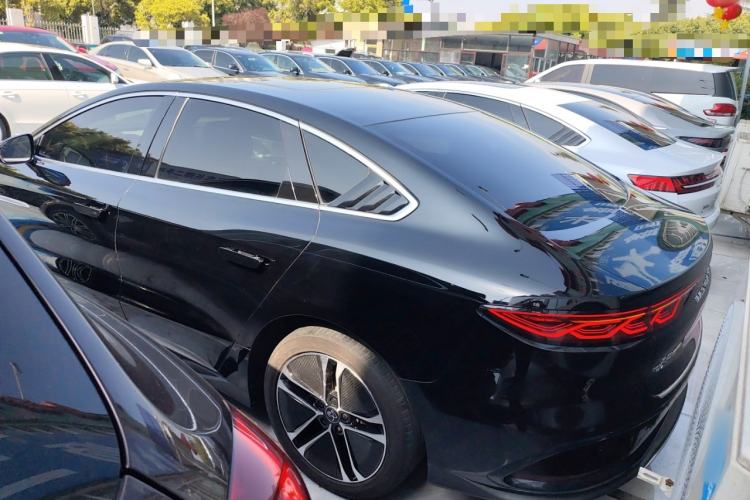 Used BYD Han 2023 EV Champion Edition 605KM Front-Drive Premium Model
