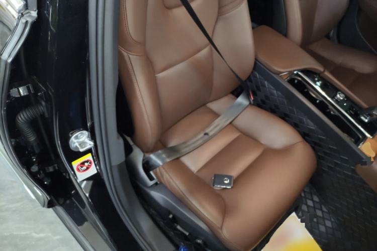 Used Volvo S90 2024 B5 Zhiyi Luxury Edition