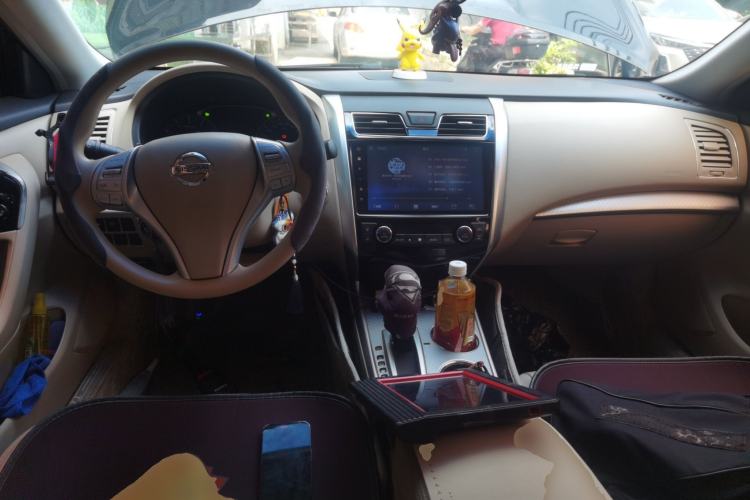 Used Nissan Teana 2016 2.0L XE Fashion Edition Center Console