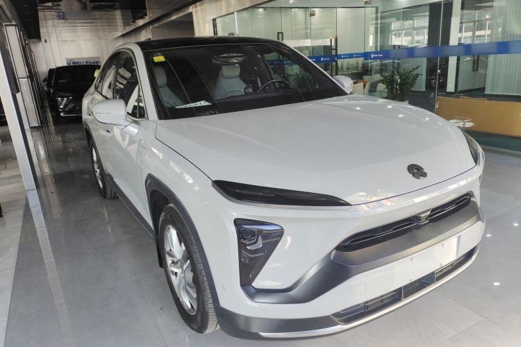 Used Nio EC6 2020 430 km Sport Version Front Right 45 Deg