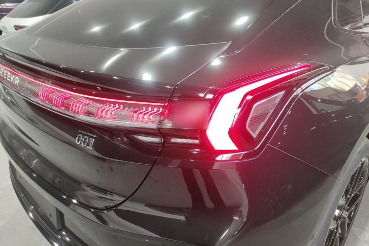 Used Zeekr 001 2026 Model 103° Rear-Drive Max Version Right Rear Taillight