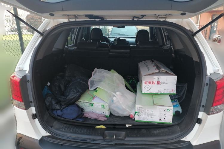 Used Kia Sorento 2012 2.4L Gasoline Luxury Edition