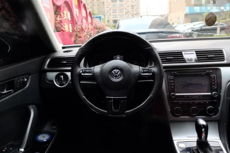 Used Volkswagen Passat 2013 1.8TSI DSG Prestige Edition Steering Wheel