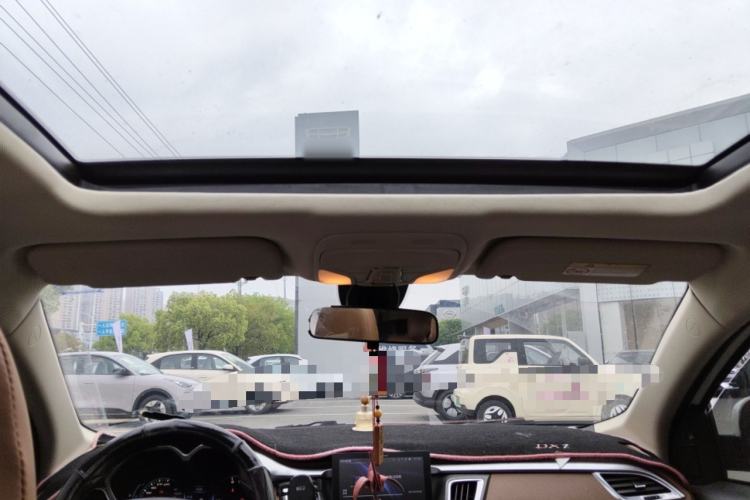 Used Soueast DX7 2015 1.5T Automatic Prestige Model Headliner