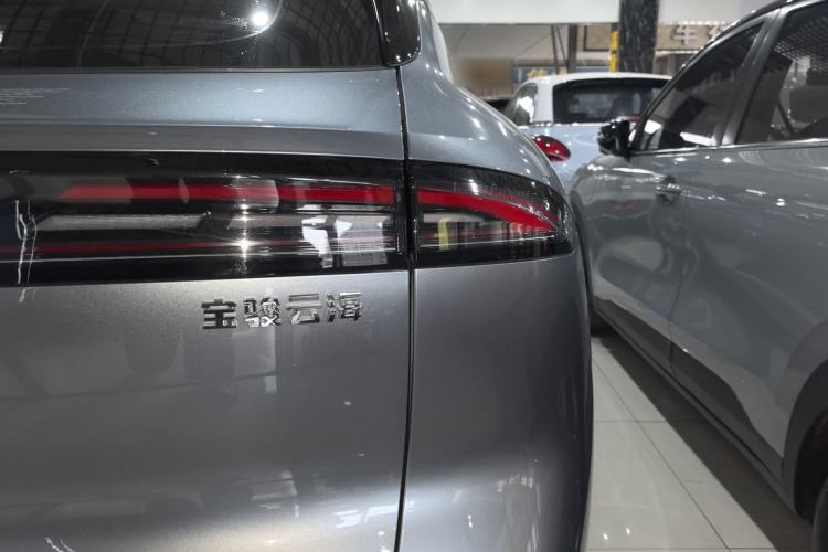 Used Baojun Yunhai 2024 140km Plug-in Hybrid Version
