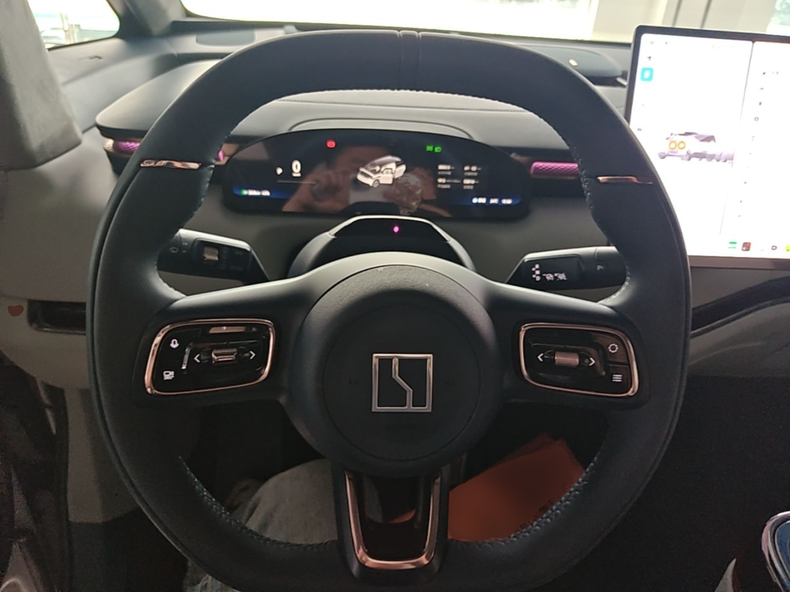Zeekr MIX 2025 Long-Range Intelligent Driving Edition — снимка 13
