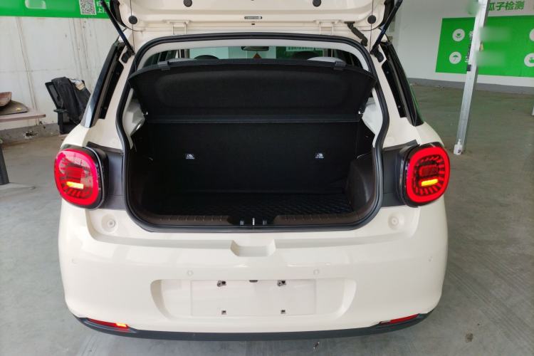 Used JAC Yiwei 3 2023 505km Pro Trunk