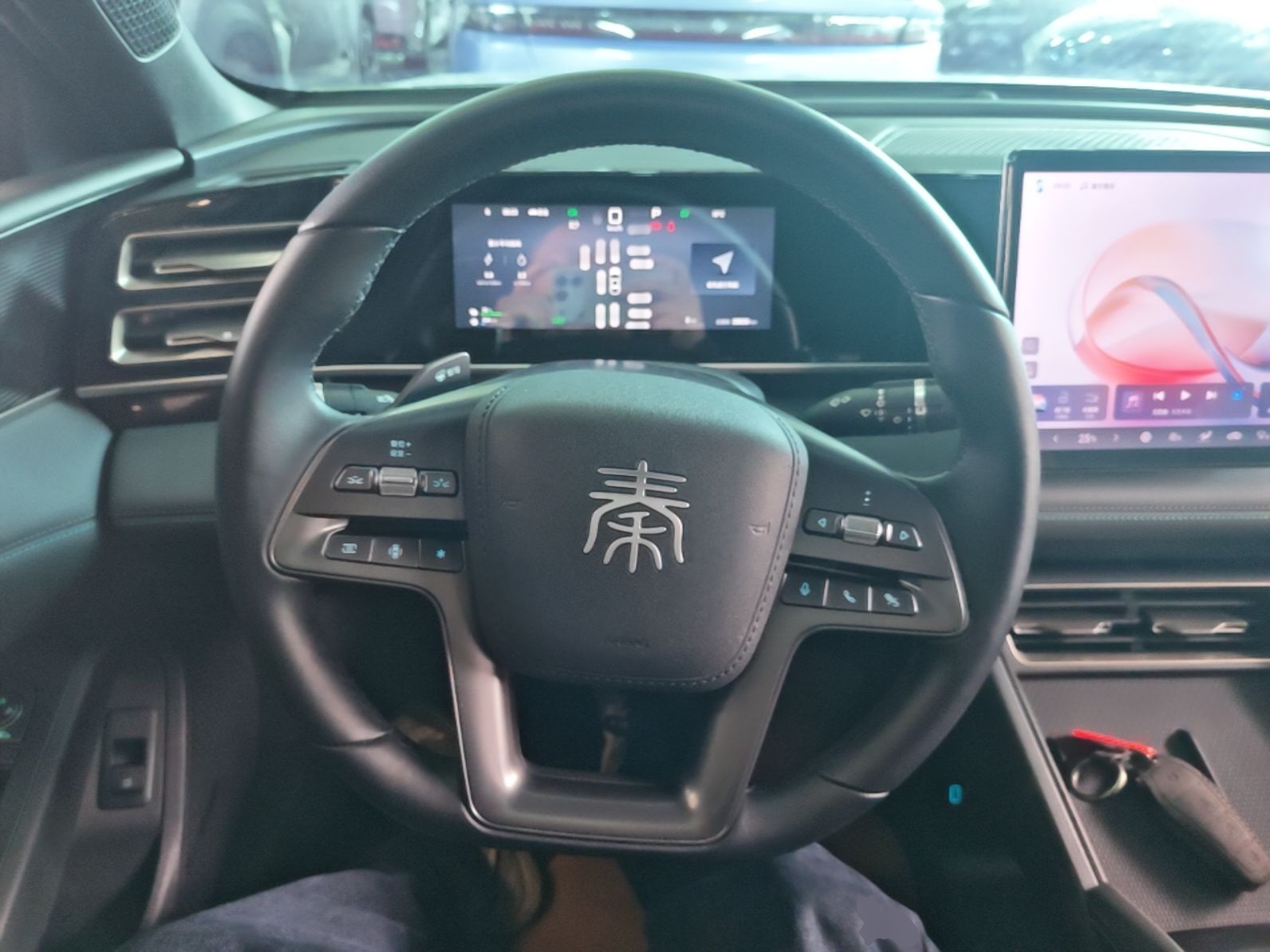 BYD Qin L 2025 DM-i Smart Drive 80KM Leading Model — снимка 13