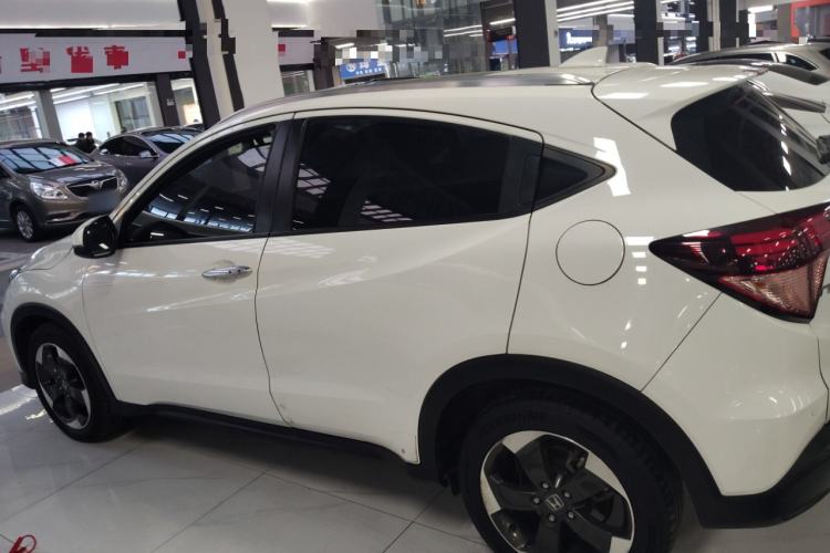 Used Honda Vezel 2017 1.8L CVT Two-Wheel Drive Luxury Model
