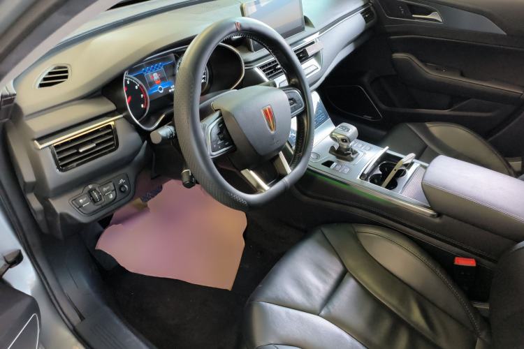 Used Hongqi H5 2020 1.8T Automatic Smart Connect Flagship Edition Driver Seat