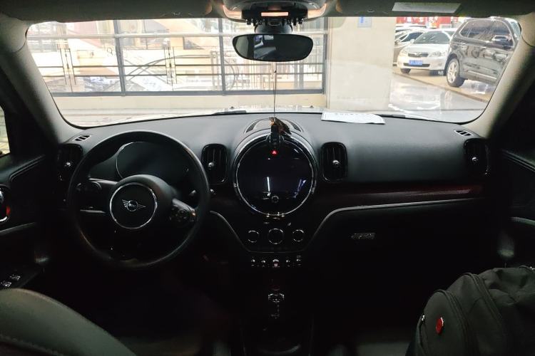 Used MINI Countryman 2022 1.5T COOPER ALL4 Connoisseur Center Console