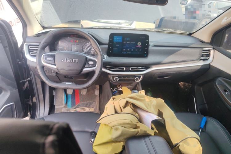 Used JMC Yuhu 7 2022 2.0T Manual Diesel Two-Wheel Drive Comfort Version Standard Wheelbase
