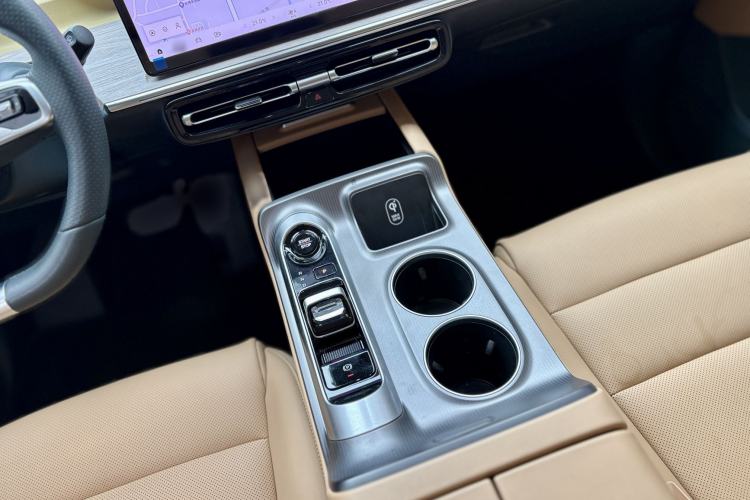 Used GAC Trumpchi E8 New Energy 2024 150km MAX Interior 11