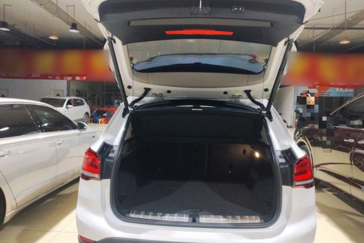 Used BMW X1 2022 sDrive25Li Leading Model Trunk