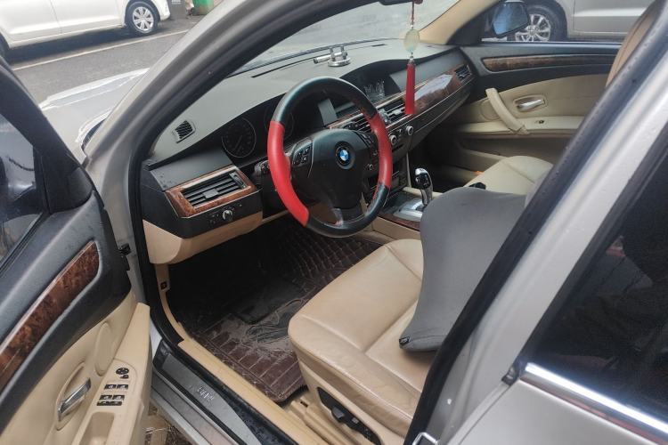 Used BMW 5 Series 2008 523Li Leading Model
