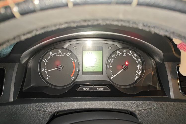 Used Skoda Rapid 2015 1.6L Manual Smart Selection Model