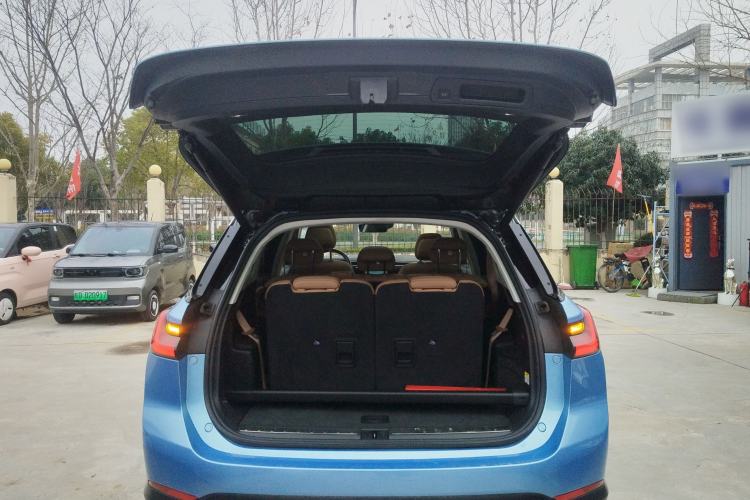 Used Nio ES8 2018 355 km Base Version 7-Seater Edition