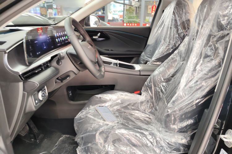 Used EXEED Stellar C-DM 2024 1.5T Long-Range Plus
