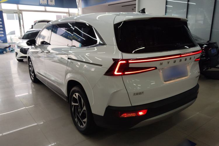 Used Hyundai Custo 2021 270TGDi Prestige LUX Rear Left 45 Deg