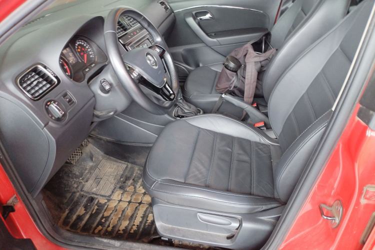 Used Volkswagen Polo 2016 1.6L Automatic Luxury Model Left Front Seat