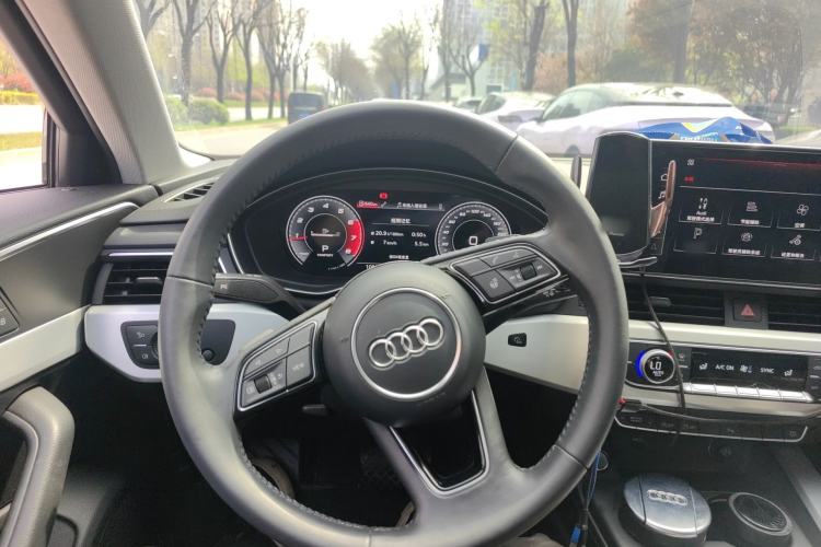 Used Audi A4L 2021 40 TFSI Enjoy Life Edition
