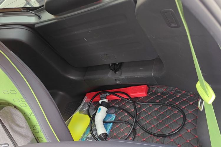 Used Baojun E100 2020 305KM Smart Drive Version Left Rear Seat