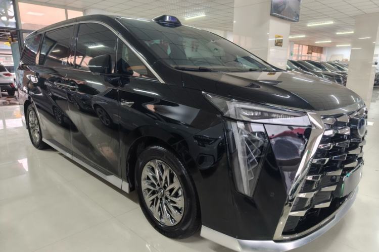 Used GAC Trumpchi Xiangwang M8 2025 Kunkun Series Ultra First-Class Cabin Exterior 2