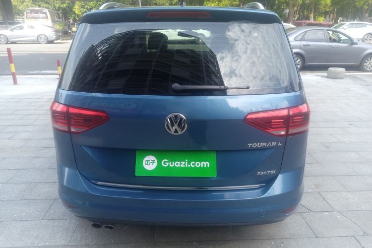 Used Volkswagen Touran 2016 Volkswagen Touran L 330TSI DSG Luxury Edition