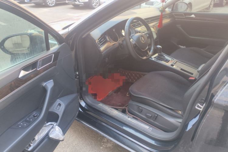 Used Volkswagen Magotan 2017 330TSI DSG Luxury Model