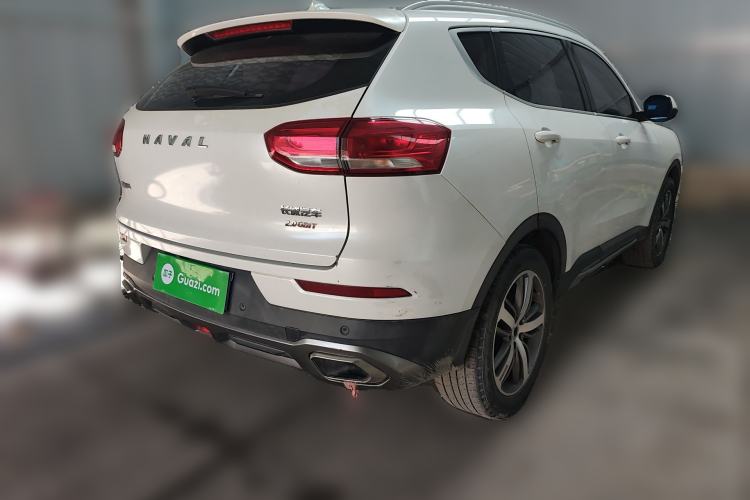 Used Haval H6 2017 Red Label 2.0T Automatic Two-Wheel Drive ZhiShang Model
