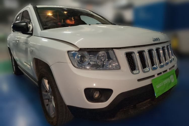 Used Jeep Compass 2013 2.4L four-wheel-drive sport version