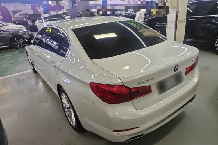 Used BMW 5 Series 2019 525Li Luxury Package