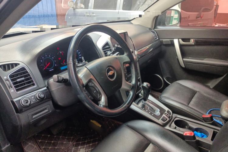 Used Chevrolet Captiva 2012 2.4L 4x4 Flagship Edition 7 Seats