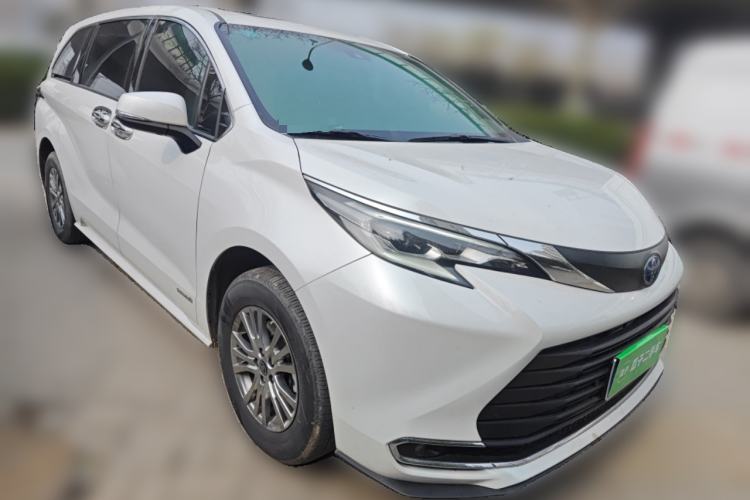 Used Toyota Sienna 2023 2.5L Hybrid Comfort Edition