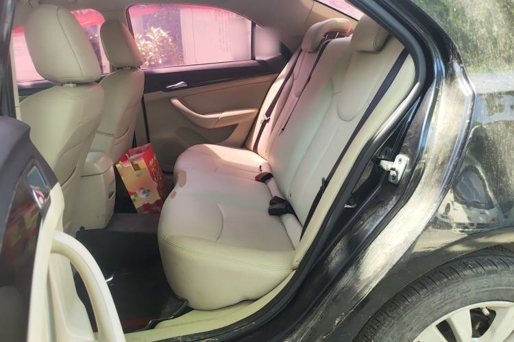 Used Roewe 360 2018 PLUS 1.5L Manual Luxury Edition
