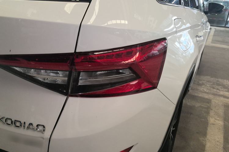 Used Skoda Kodiaq 2019 Facelifted TSI330 5-Seater Two-Wheel-Drive Luxury Enjoyment Edition China V Emission Standard