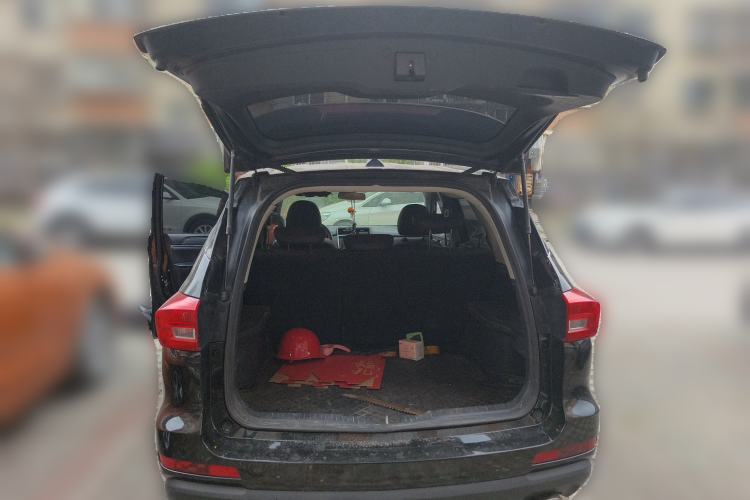 Used Haval M6 2019 1.5T DCT Two-Wheel Drive Value Edition China VI Standard Trunk