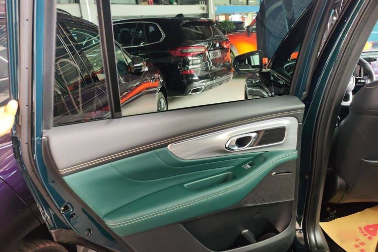 Used GAC Trumpchi GS8 2022 Linghang Series 2.0 TGDI Two-Wheel-Drive Luxury Smart Connectivity Version (7 Seats)