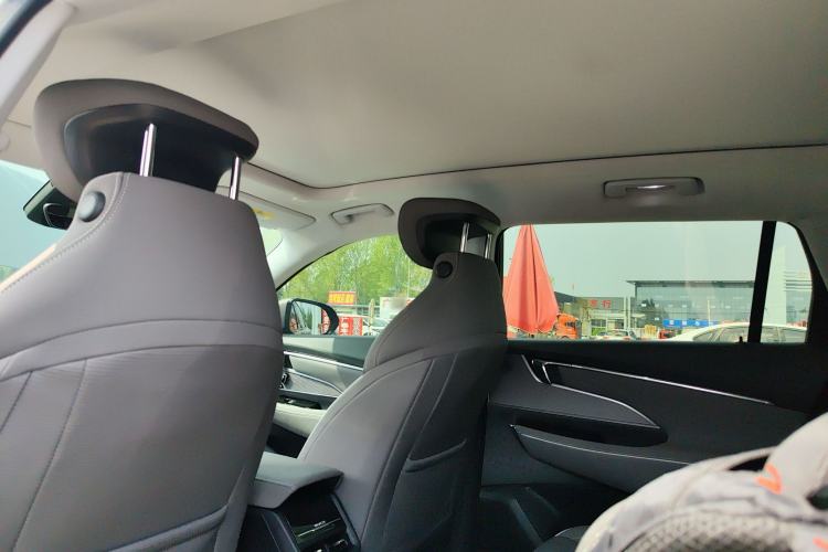 Used Buick E5 2023 Premium Long-Range Version Headliner