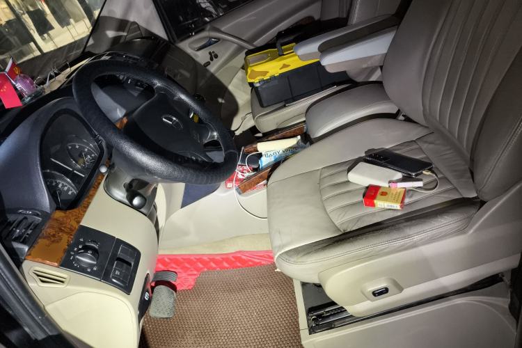 Used Mercedes-Benz Viano 2011 2.5L Navigator Edition
