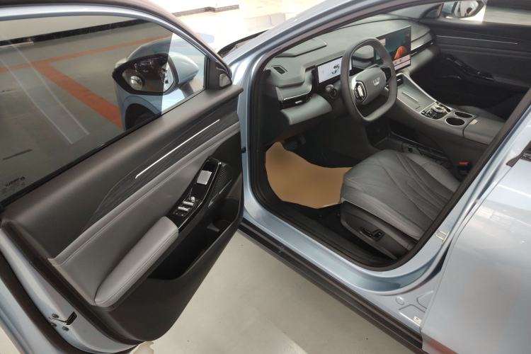 Used Geely Galaxy L6 2025 EM-i 140km Starship Edition