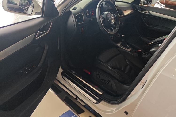 Used Audi Q3 2015 30 TFSI Comfort Model