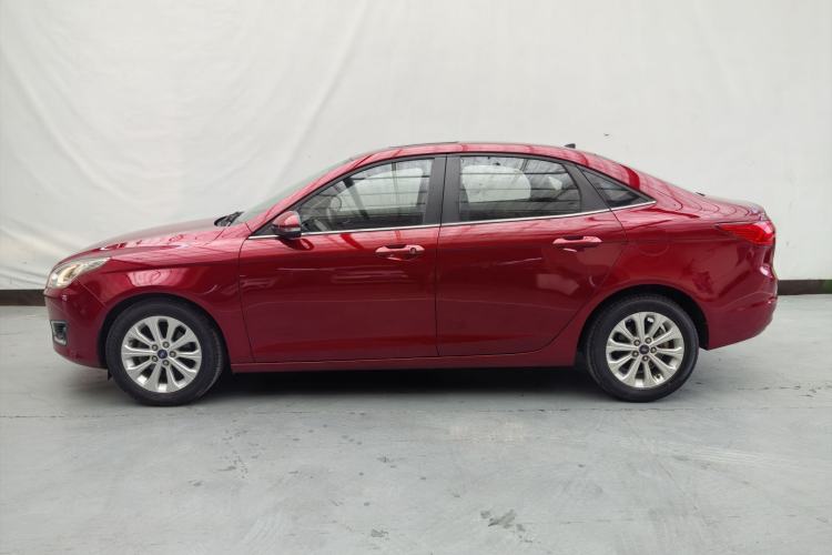 Used Ford Escort 2015 1.5L Automatic Fashion Model