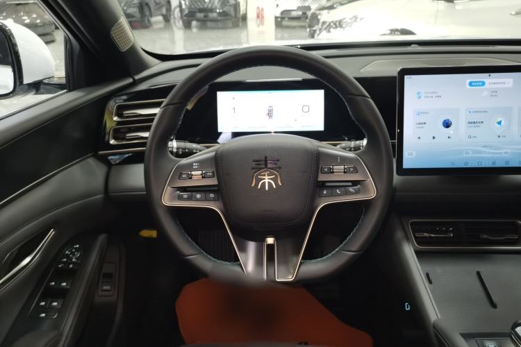 Used BYD Qin L 2024 DM-i 120KM Beyond Model
