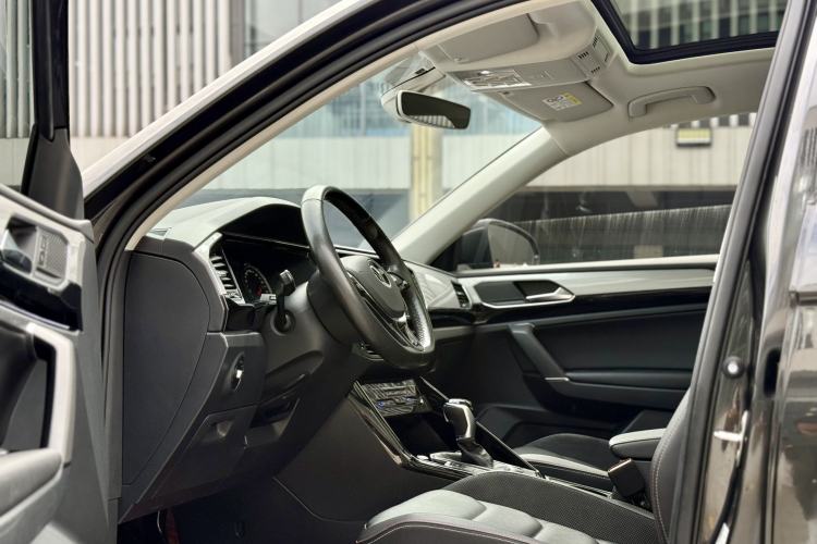 Used Volkswagen Tayron 2020 330TSI Two-Wheel Drive Luxury Smart Connectivity Version