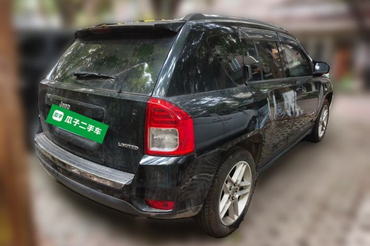 Used Jeep Compass 2012 2.4L four-wheel drive luxury navigation version
