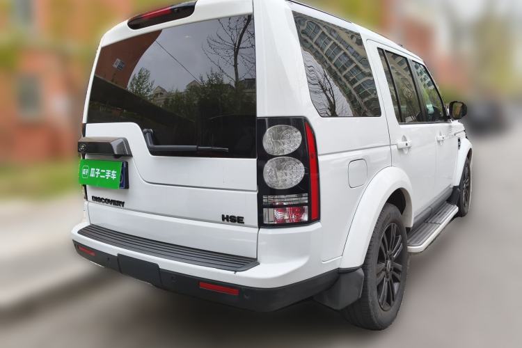 Used Land Rover Discovery 2014 3.0 SC V6 HSE Rear Right 45 Deg