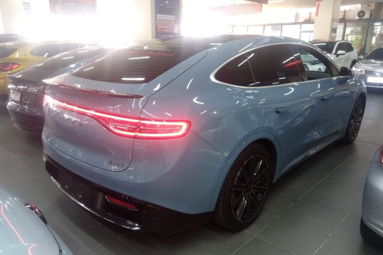 Used Hima Luxeed R7 2024 All-Electric 667 km Max