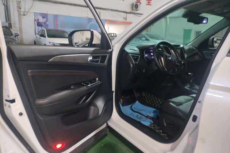 Used Changan CS75 2017 Shangkui Edition 1.8T Automatic All-Wheel-Drive Prestige Model
